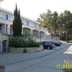 auberge-de-jeunesse-jas-de-bouffan.fr-provencehotel.com/